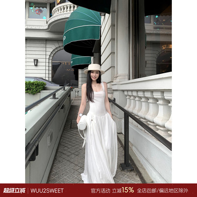 吴太甜方领露背大裙摆连衣裙