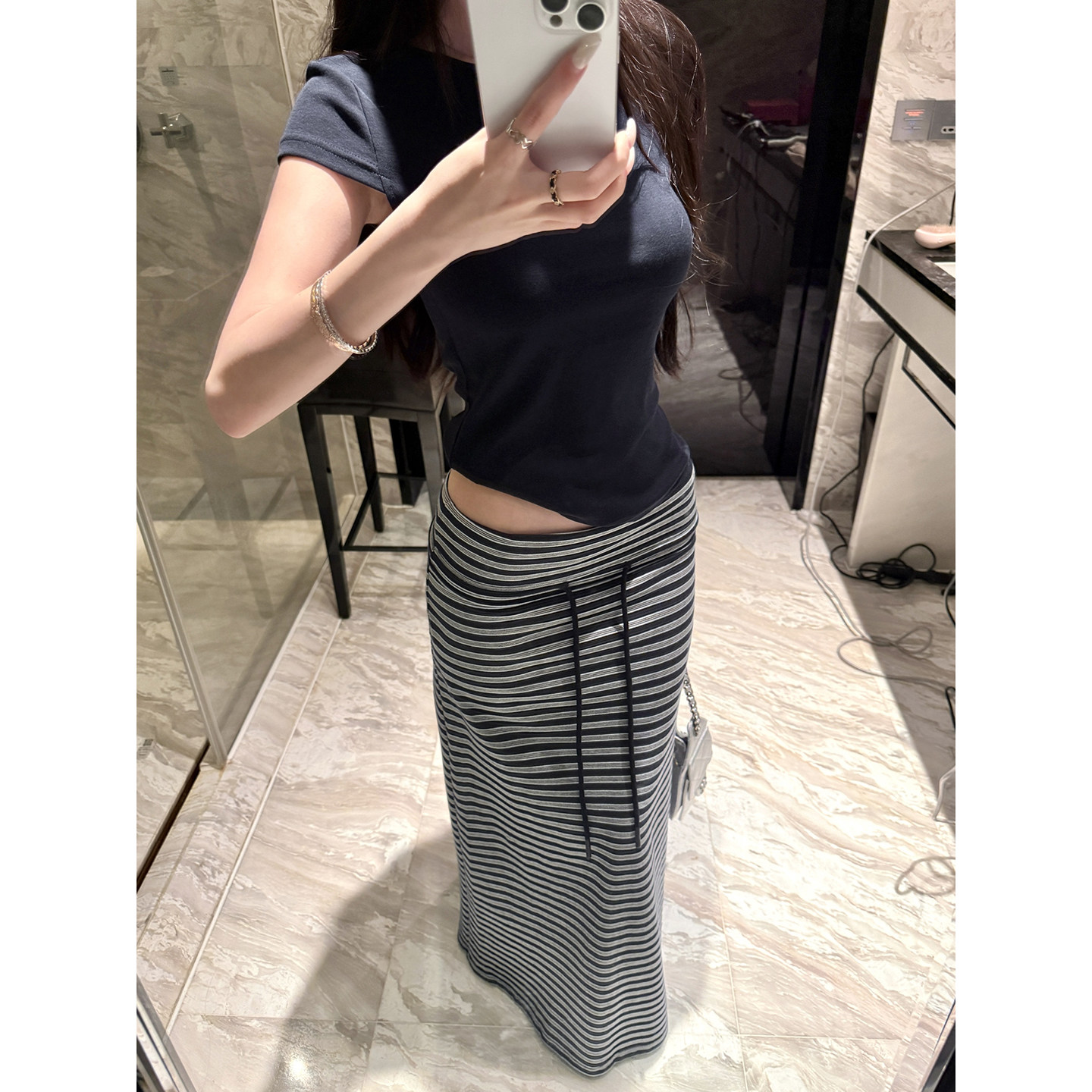 吴太甜 翻折腰头撞色条纹辣妹半身裙女松紧腰抽绳显瘦垂感A字长裙