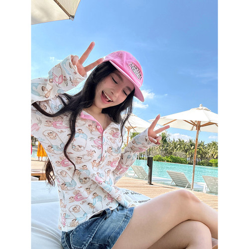 吴太甜童趣别针印花亨利t恤女