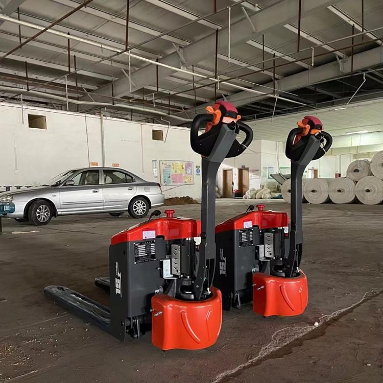 龙工1.5吨电动搬运车智能电控续航持久扬州车站码头仓库都在用