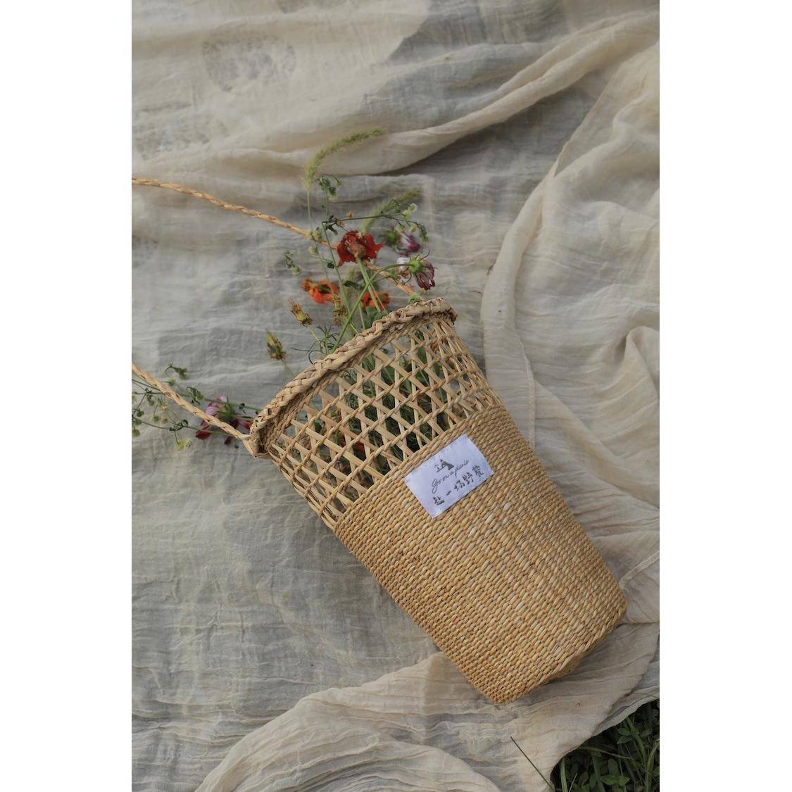 xyt赴一场野餐手工编织草编法式乡村风圆桶花篮拍摄道具度假包