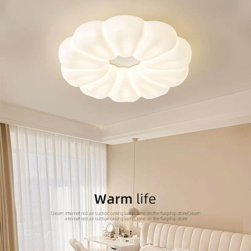 简约现代奶油风创意温馨浪漫花朵儿童房卧室灯原木房间南瓜吸顶灯
