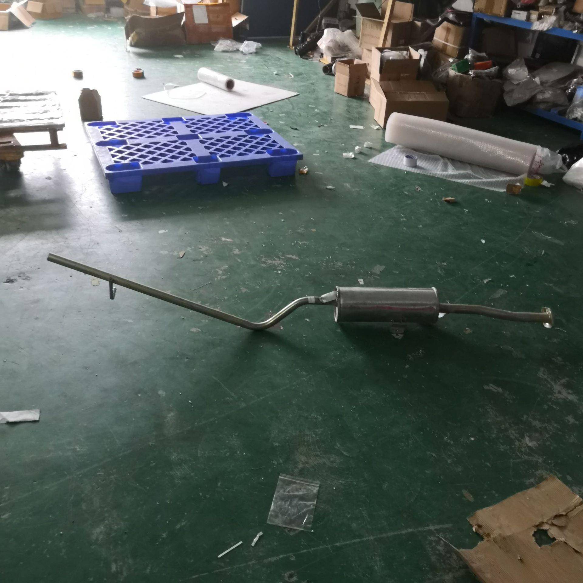 哈飞中意面包车排气管消声器199厘米
