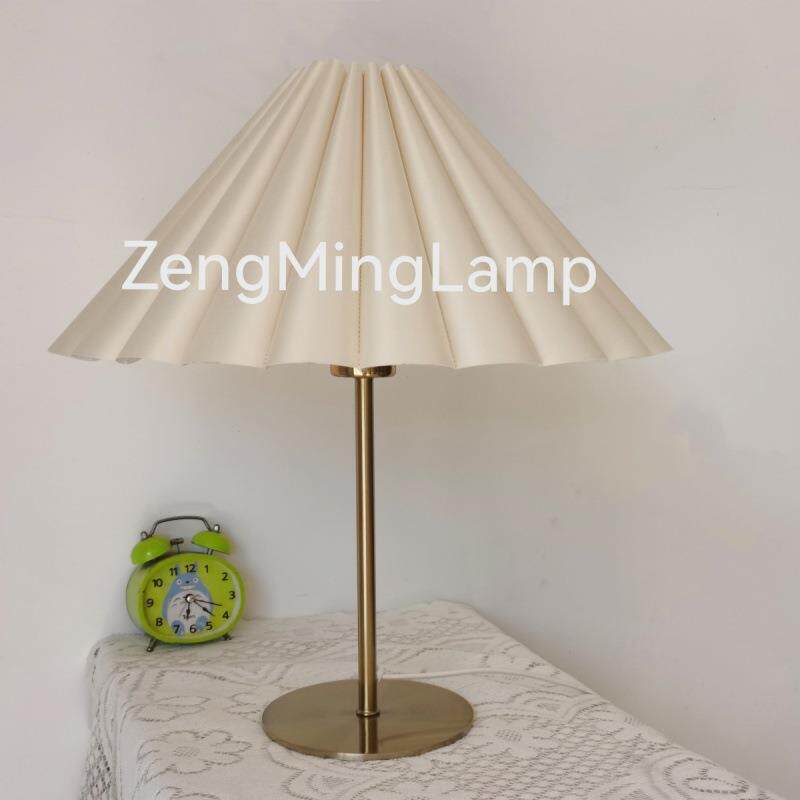 现代北欧客厅餐厅灯创意艺术百褶花瓣形布艺伞形网红民宿吊灯