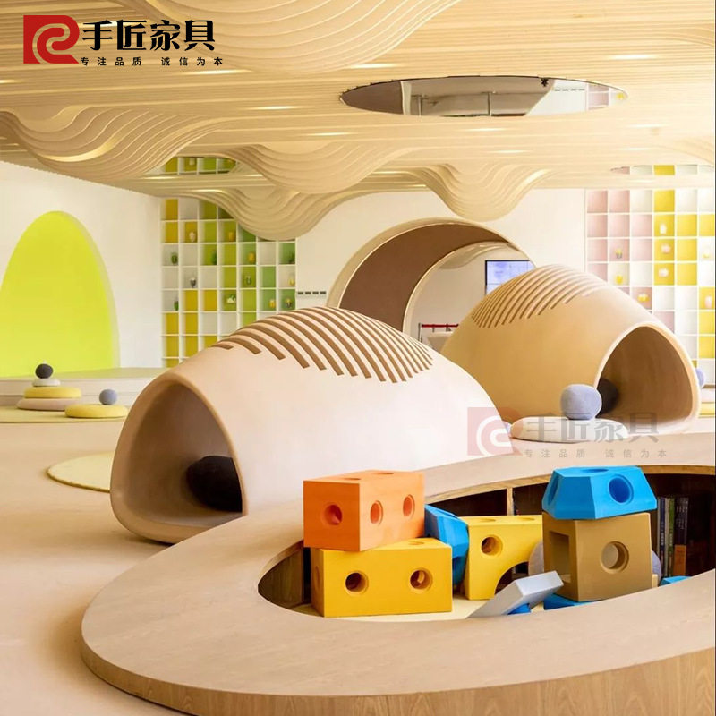 儿童乐园亲子酒店架空层游乐装置玻璃钢洞洞屋幼儿园装饰摆件创意