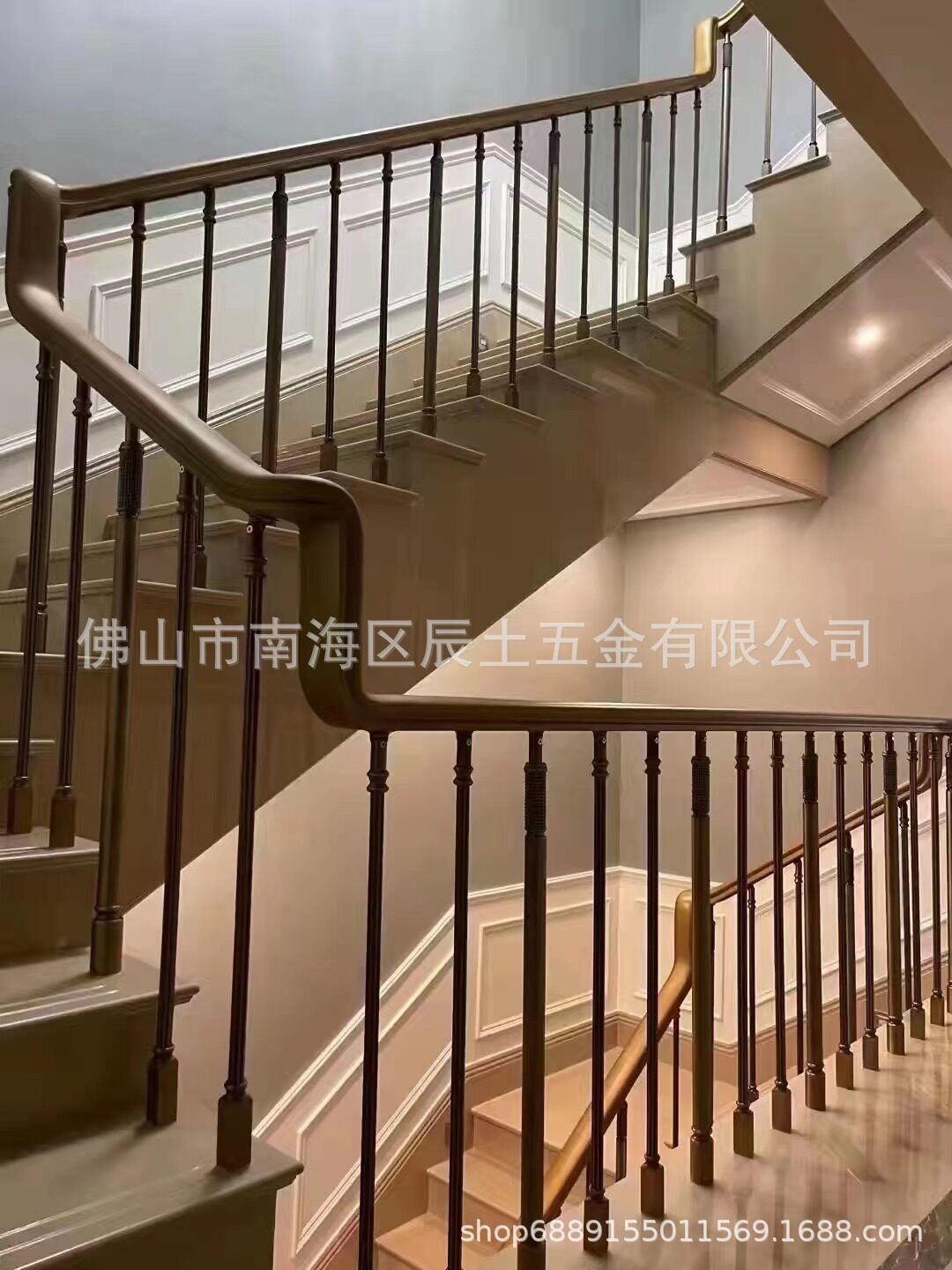 楼梯扶手栏杆实心单杆轻奢旋转