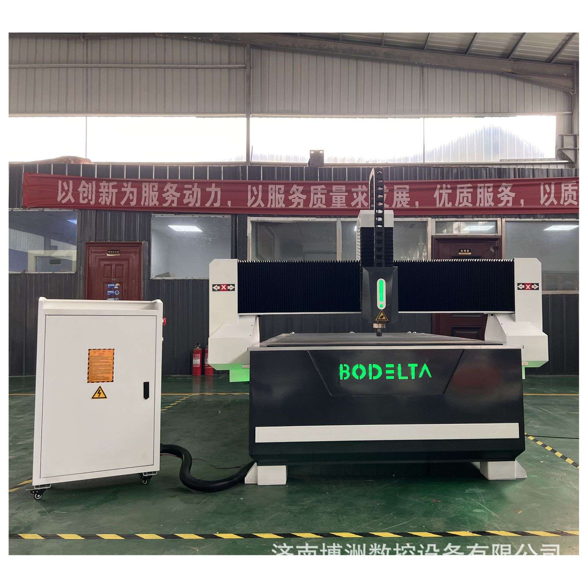 新款经济型广告雕刻机亚克力PVC塑料切割雕刻机双色板标牌雕刻机