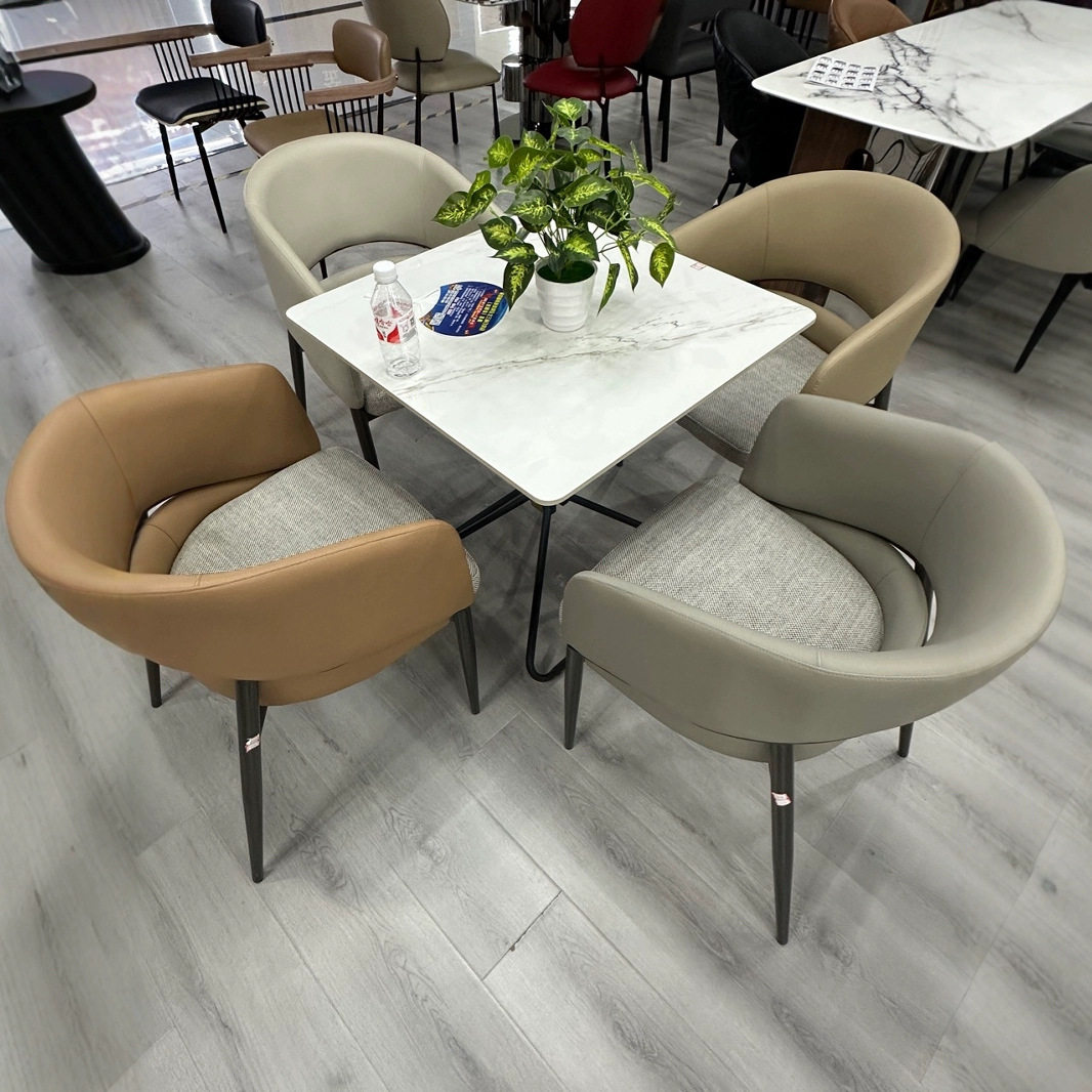 北欧轻奢餐椅家用现代简约梳妆凳子餐厅酒店皮革软包铁艺靠背椅子