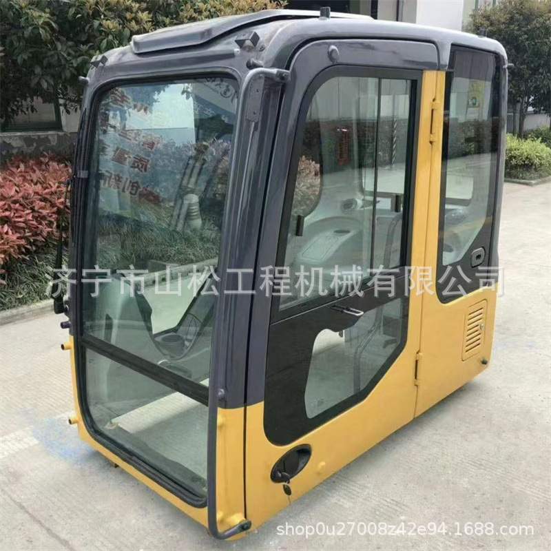 中联吊车16H、20H、25V、30V、50V上车操作室门总成