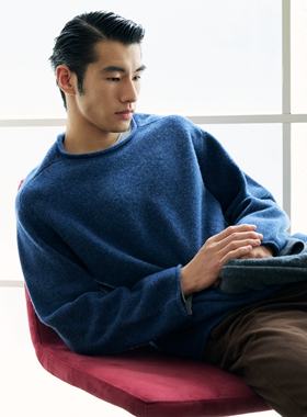 Oneup 100%全羊毛卷边宽松圆领毛衣秋冬保暖百搭高级情侣针织上衣