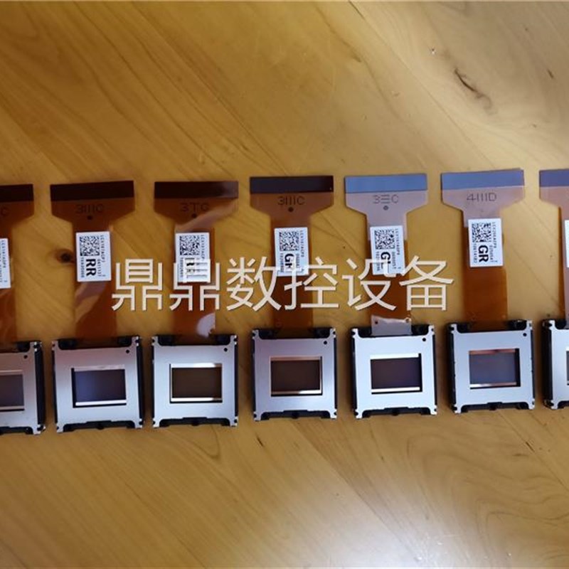 议价LCX187A,LCX154A全新液晶片,LCX15