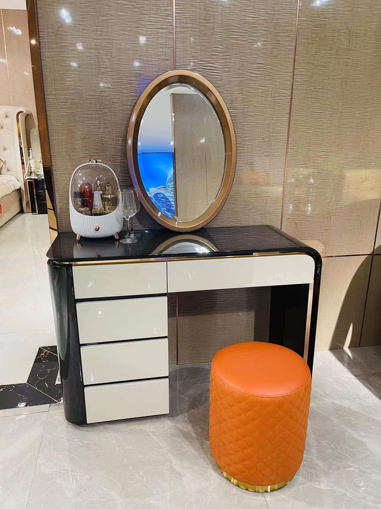 实木梳妆台新款北欧轻奢风网红收纳柜卧室简约带凳子化妆桌批发