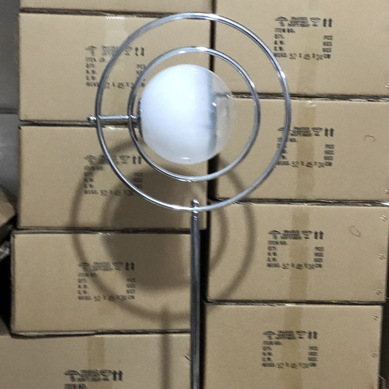 新款北欧简约个性卧室床头书房设计师摄影推荐搭配旋转星球落地灯