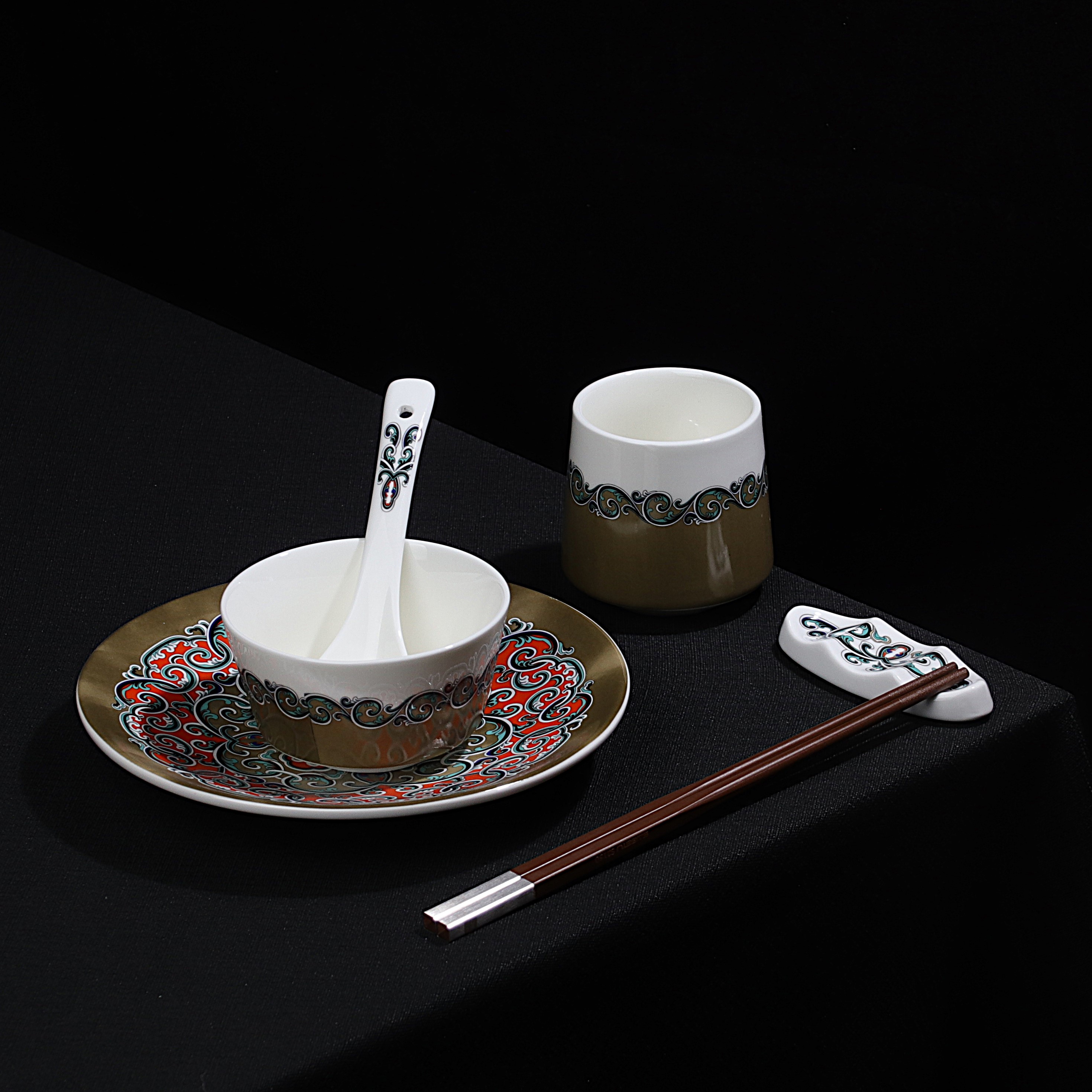 新款山野风陶瓷浮雕彩绘碗碟勺三件套火锅烤肉店潮州摆台餐具套装