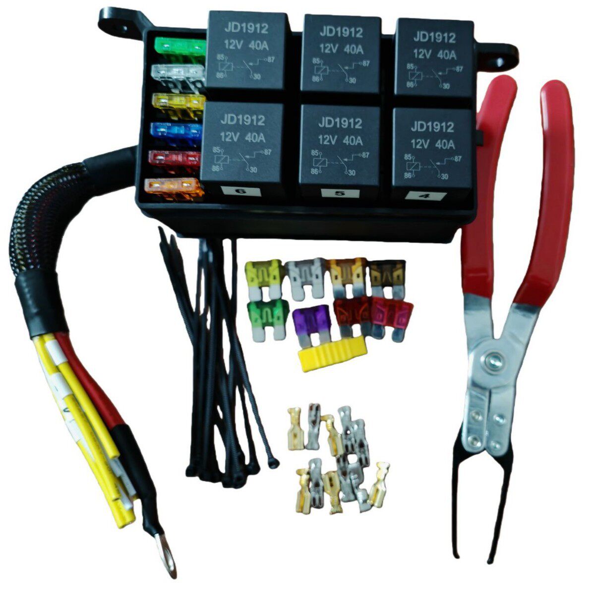 12V24V保险丝继电器盒6路继电器保险丝盒预接线防水溅继电器盒