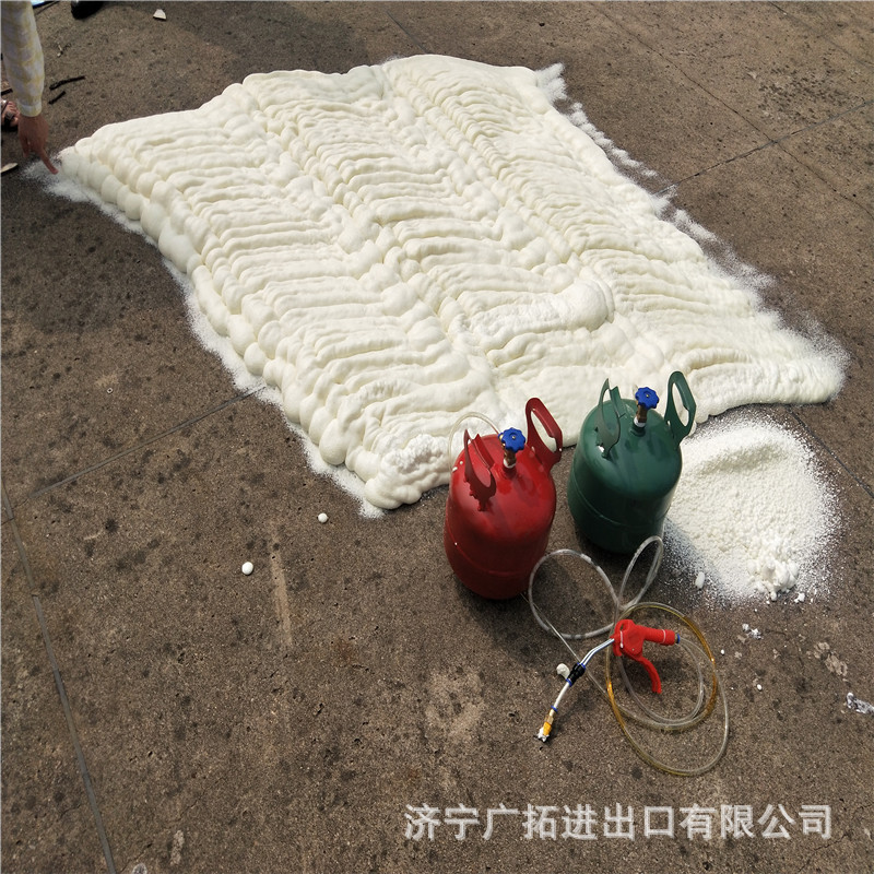聚氨酯发泡喷涂罐冷库保温发泡填充聚氨酯原料AB料喷涂发泡机
