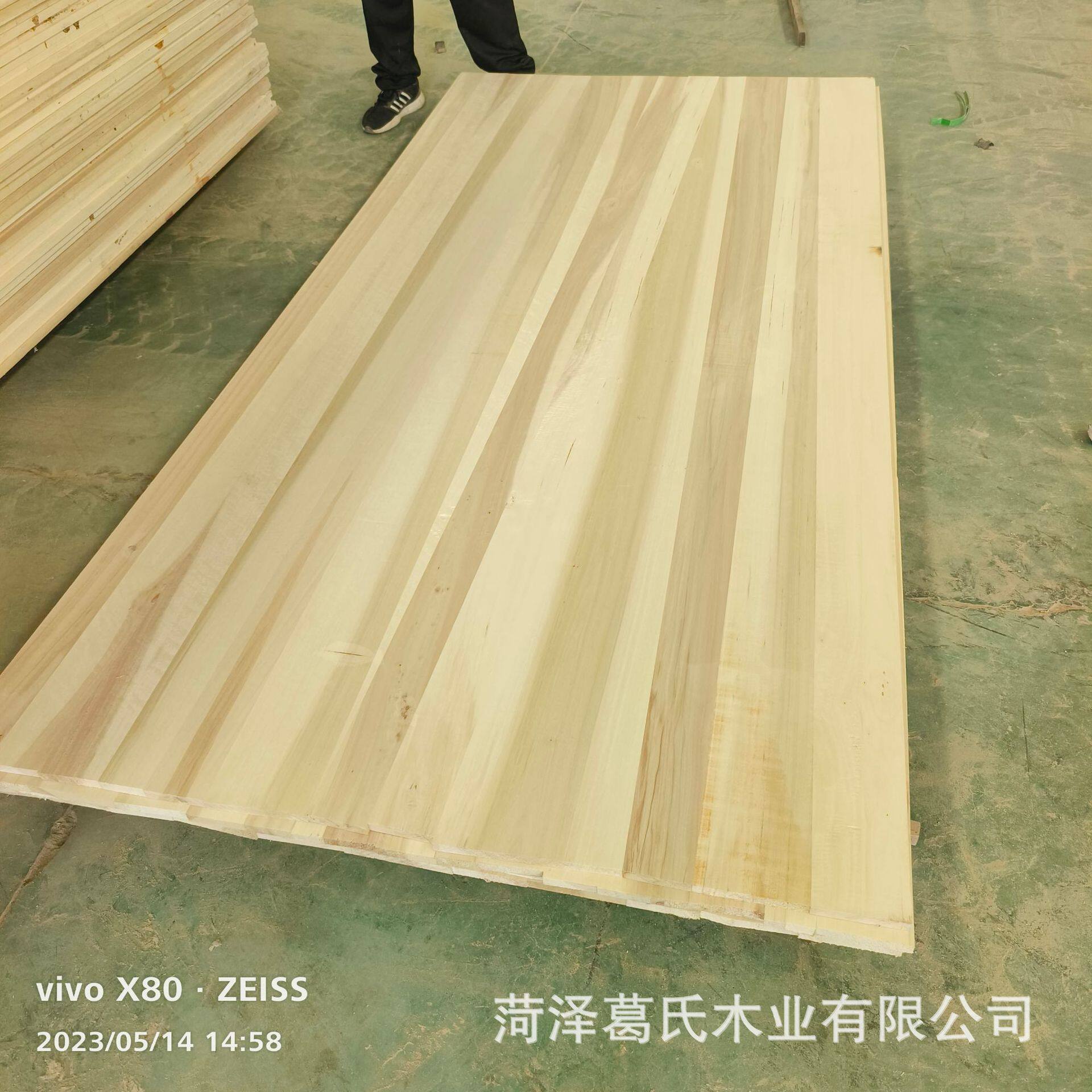 杨木拼板杨木直拼板家具集成材多种规格实木板材曹县庄寨厂家直销