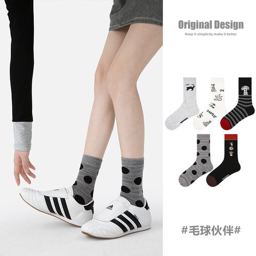 R5049袜子春秋毛球伙伴休闲袜子女款中筒袜棉透气运动复古袜子女