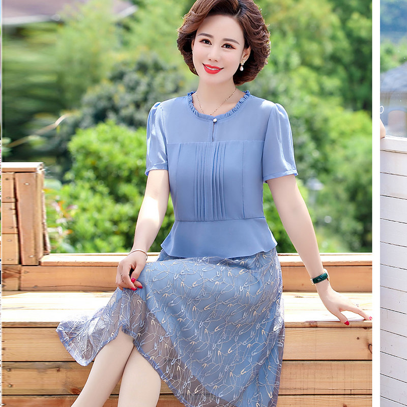2021年新款中年妈妈夏装洋气假两件套装连衣裙中老年妇女过膝裙子