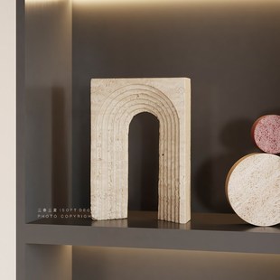 侘寂风原木复古民宿墙壁层架开放格差异感软装配饰氛围感酒柜摆件