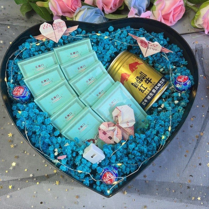 炫赫门成品花束生日浪漫礼物盒爱心礼盒七夕送男女友生日情侣礼盒