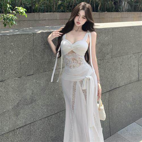 蕾丝拼接纯欲扭结吊带背心女夏季设计感套装鱼尾半身裙白色两件套