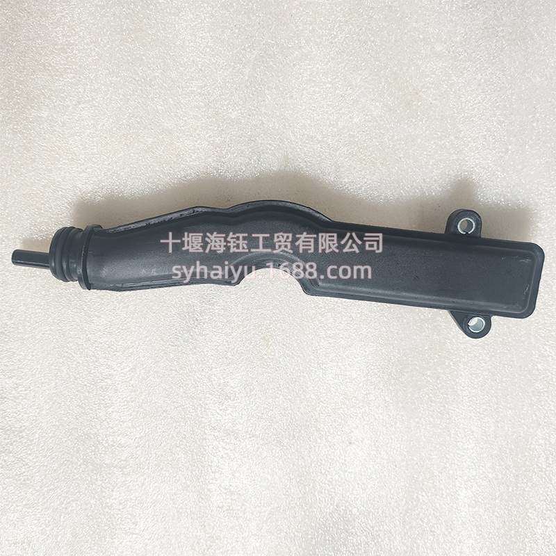 DCEC东风天锦康明斯柴油机发动机曲轴箱通风管ISDE通风管3971371