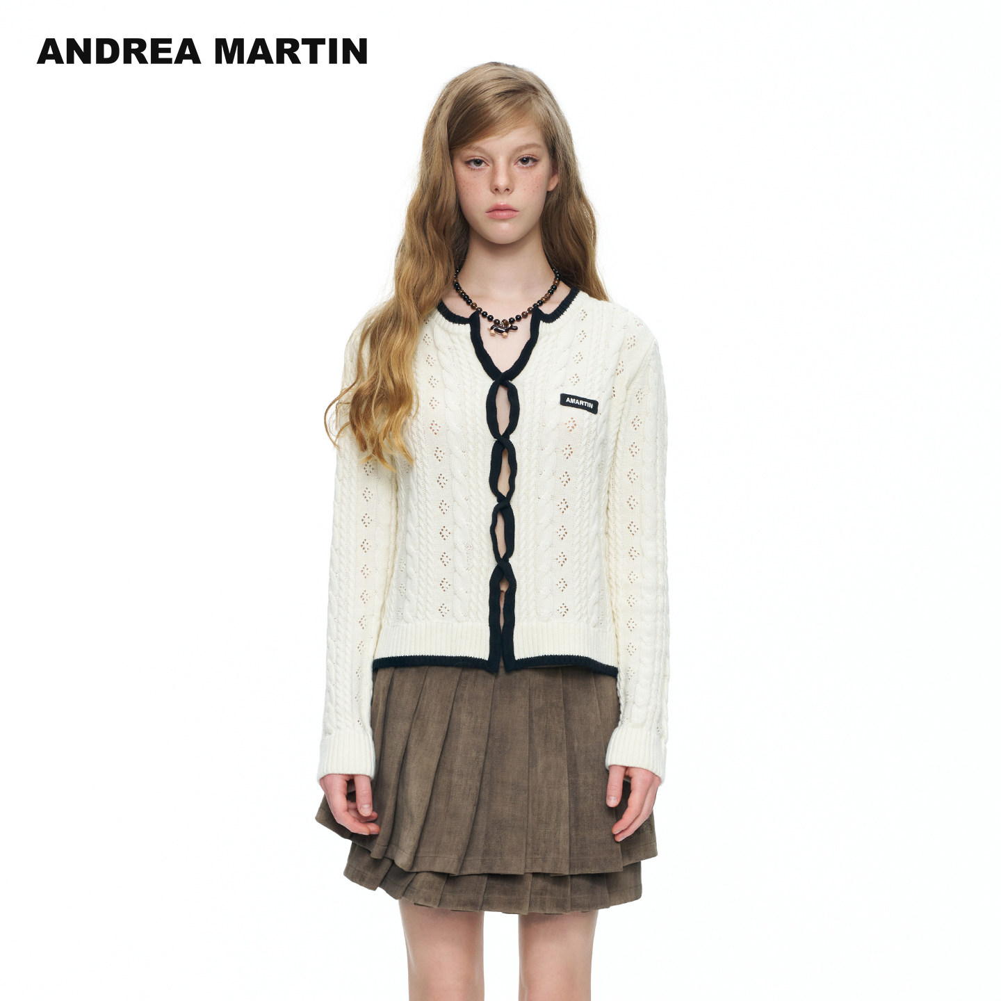ANDREAMARTIN2026秋冬新款撞色镂空提花毛衣女短显瘦针织开衫外套