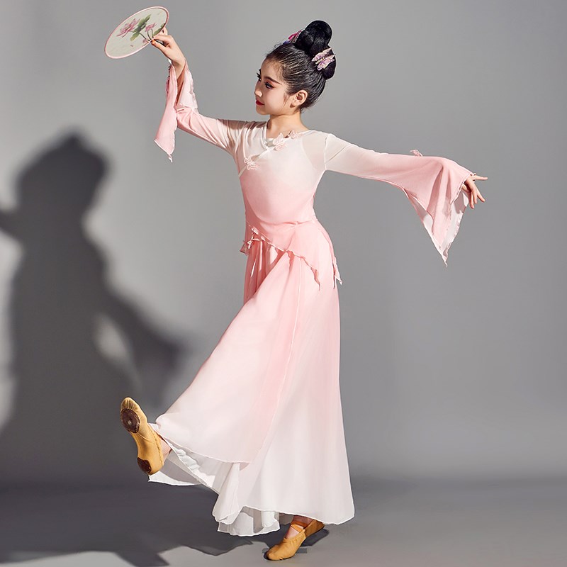 新品古典舞演出服女儿童飘逸纱衣粉色汉服中国独舞服装少儿舞蹈扇