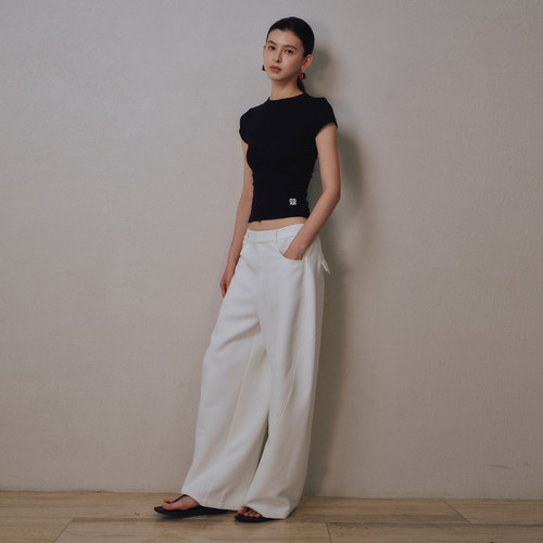 时尚气质百搭显瘦圆领T恤上衣