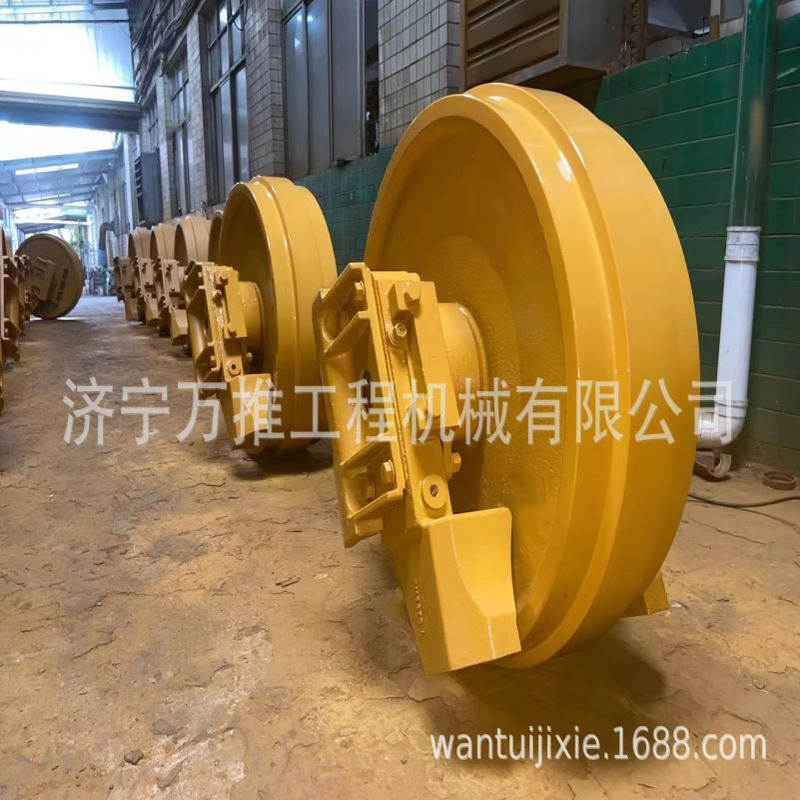 推土机 D375A-5 引导轮总成 195-30-01470