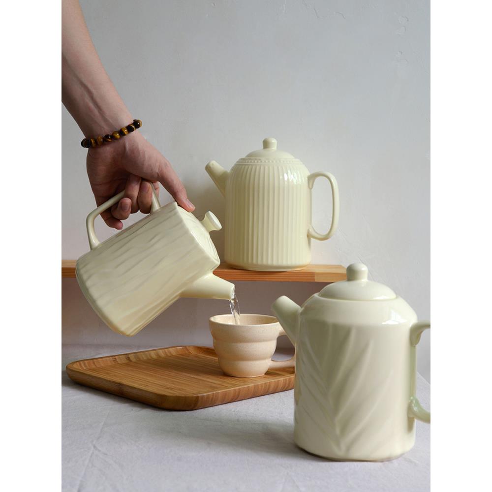 采购产品休闲压花陶瓷冷水壶，高端家用水壶，茶壶，创意个性化茶