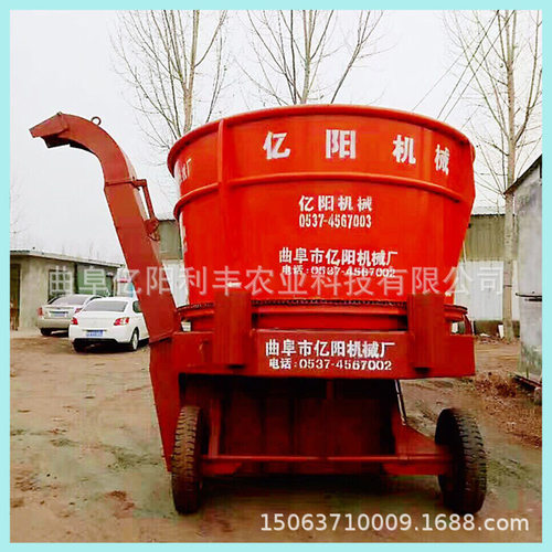 转盘式大型草捆秸秆粉碎揉丝机 圆盘式牧草捆粉碎机设备