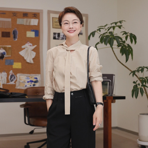 一支探戈小个子女装气质系带立领极简衬衫C207002