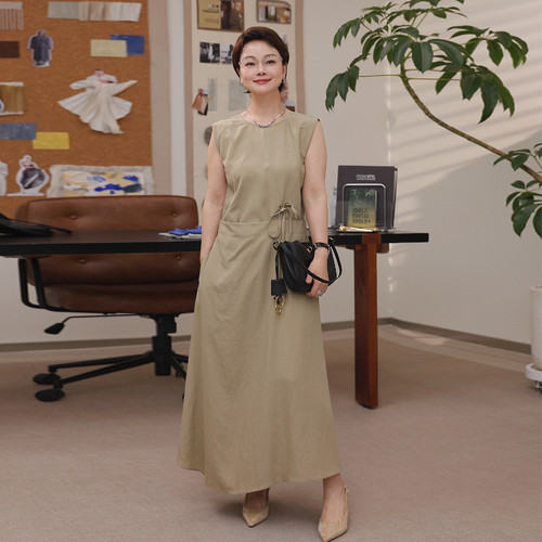 一支探戈小个子女装 设计感不规则解构无袖连衣裙2620609