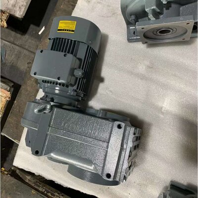 KAF37-20.19M2B 齿轮转向器 XWED43-595-550w硬齿面减速机