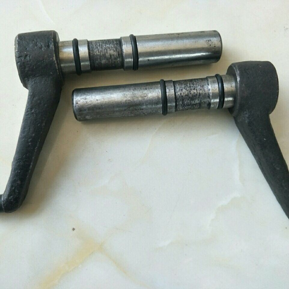 上海纽荷兰50/504/554/654/704拖拉机配件后桥拨叉