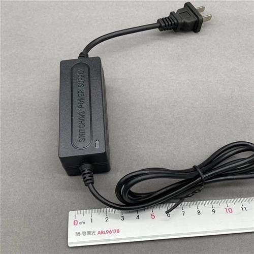 12V2A监控电源 摄像机电源室内电源拇指摄像头天花板线立杆箱