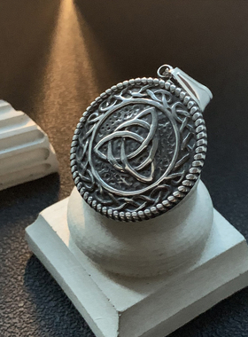 凯尔特三角结-不掉色钛钢项链男