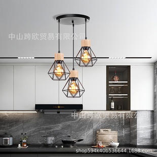 新款北欧现代简约餐厅吊灯轻奢客厅灯具卧室书房原木三头灯饰厂家