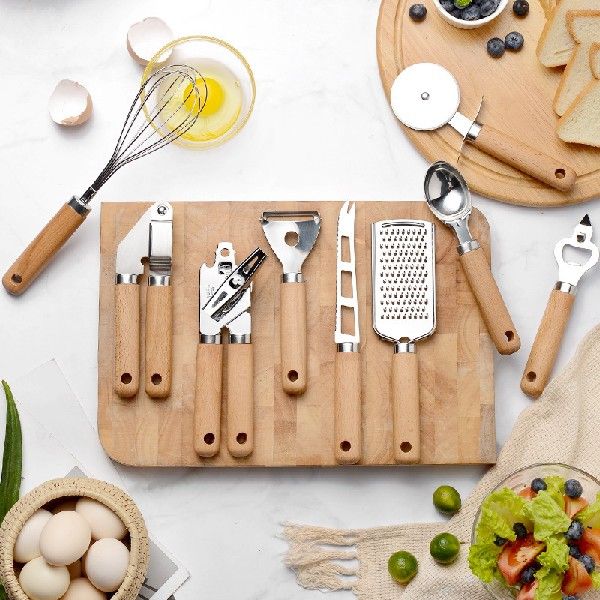 9Pcs Wooden Handle Kitchen Gadget Set Stainless Steel
