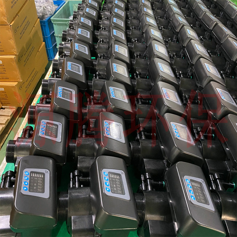 过滤阀门安装云南润新阀出售自动反冲洗阀F75A玻璃钢罐过滤阀头图片