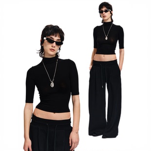 Two little guys*中袖小高领修身五分内搭打底上衣