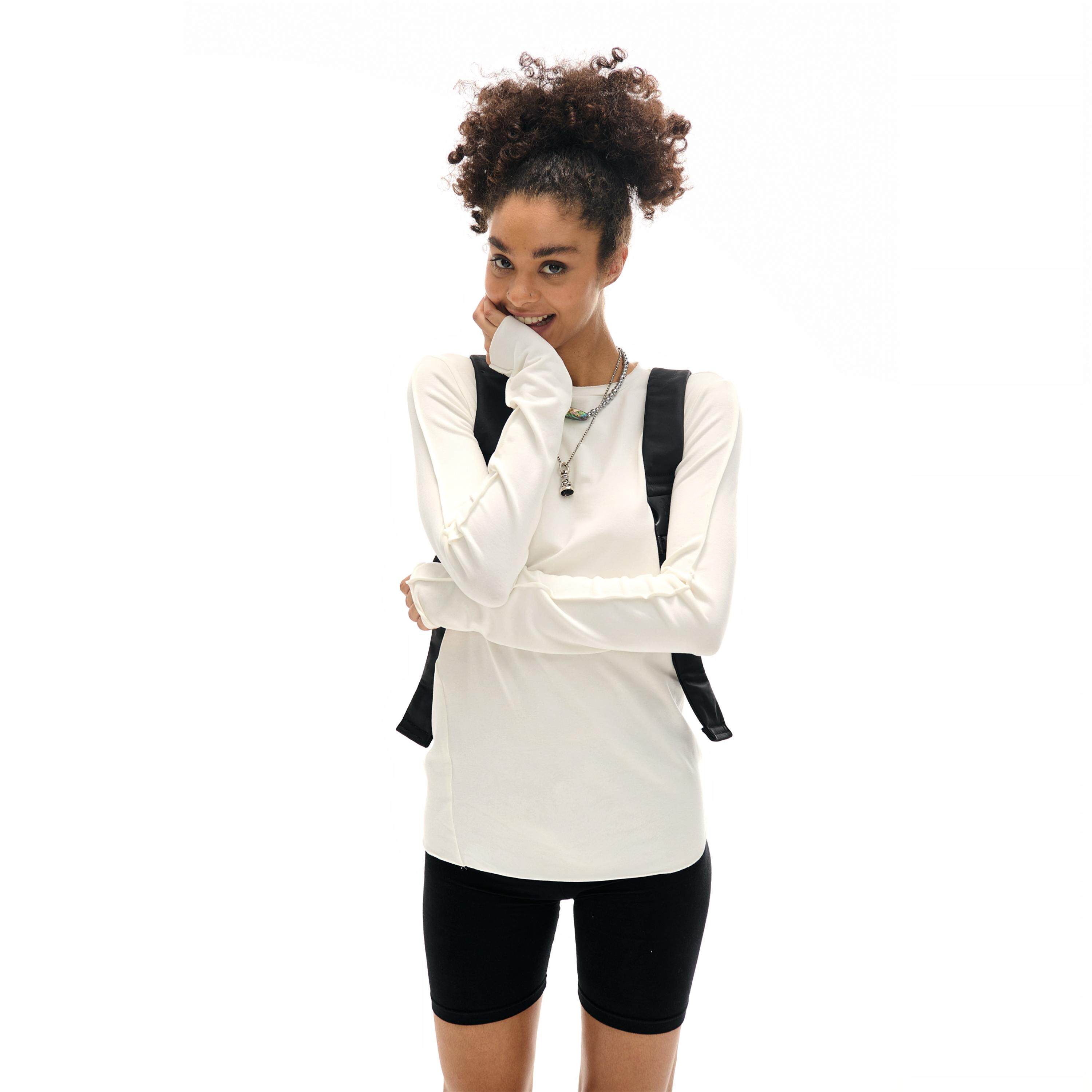 Two little guys*亲肤毛感弹力圆领裁剪设计堆叠修身长袖T恤内搭