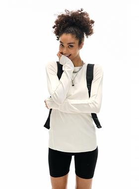 Two little guys*亲肤毛感弹力圆领裁剪设计堆叠修身长袖T恤内搭