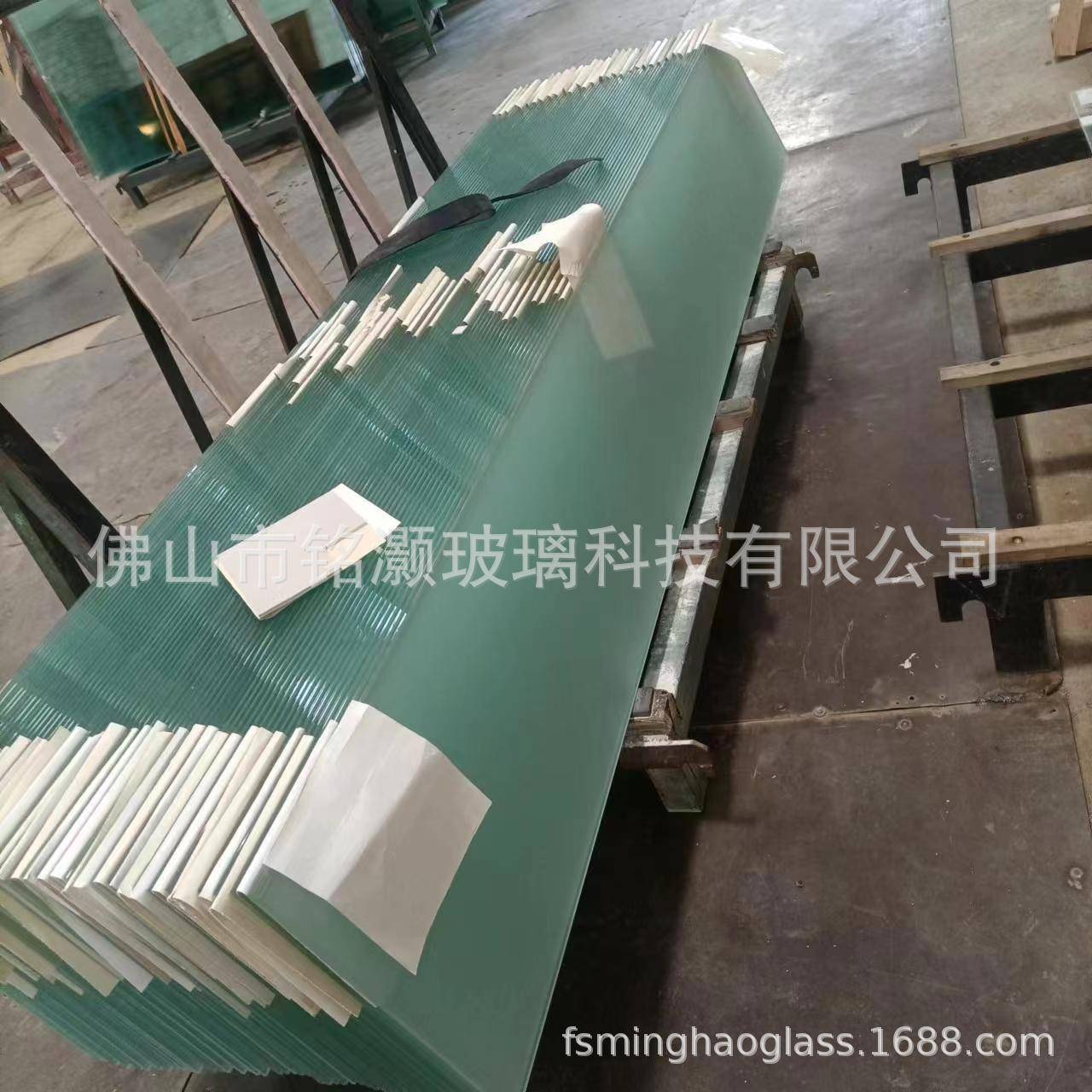 浴厂家批生产量0MM油砂钢化玻璃1DT隔断室门均可制作