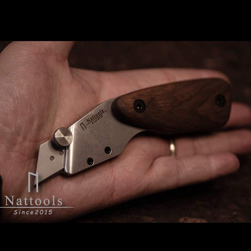 Nattools黑胡桃木柄裁皮刀0晃动