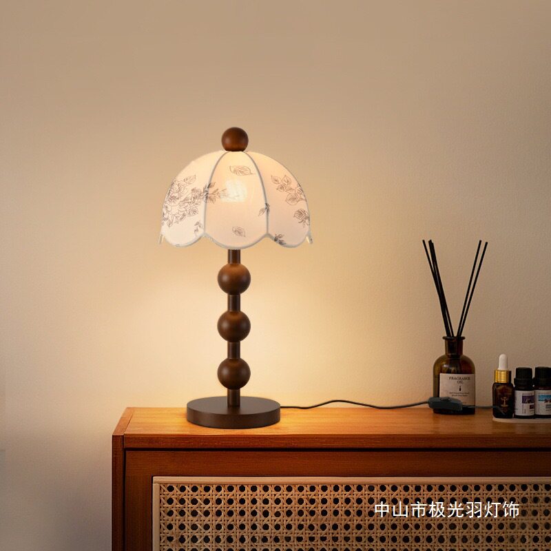 法式中古风实木布艺氛围落地灯