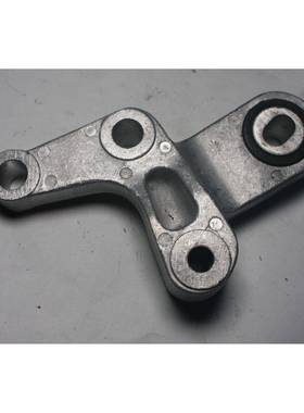 SA30-39-011M1适用于马自达S7/S312’机脚胶支架后AMT