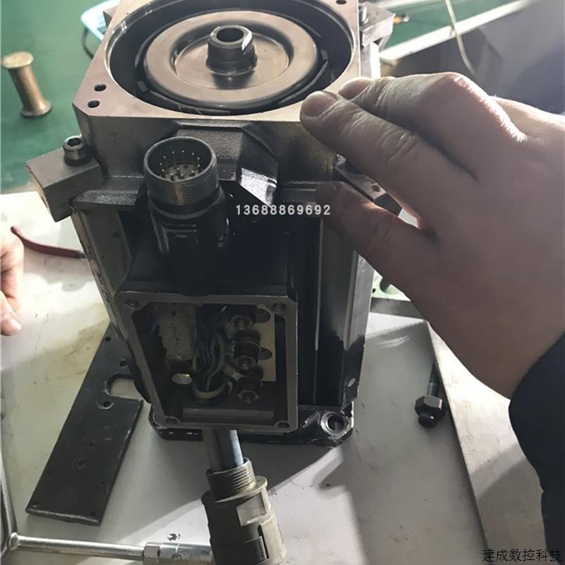 议价BAUMULLER 鲍米勒伺服马达马达维修DSF100B54W30-5UL DS 56-L